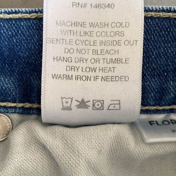 AMO Denim Florence Wide Leg Pleated Trouser Jean in Wistful Medium Wash - Picture 7 of 9